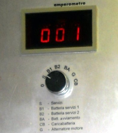 [Immagine: 20121215175157_Amperometro2.jpg]