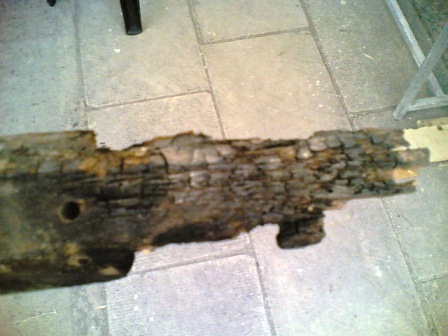 [Immagine: 20121210181349_5.jpg]
