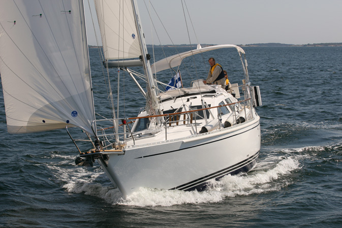 [Immagine: 2011227145947_Nauticat351sailing3.jpg]