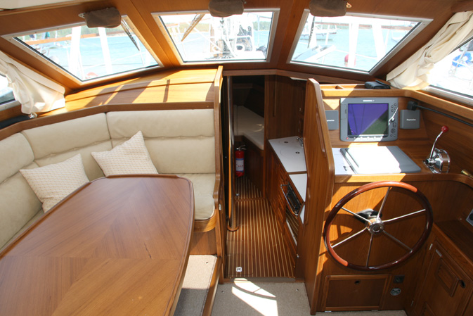 [Immagine: 201122715310_Nauticat351pilothouseII.jpg]