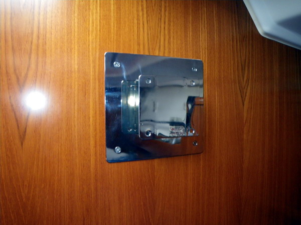 [Immagine: 20103171488_tv2.jpg]