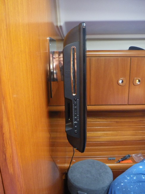 [Immagine: 2010318112924_tvlato.jpg]