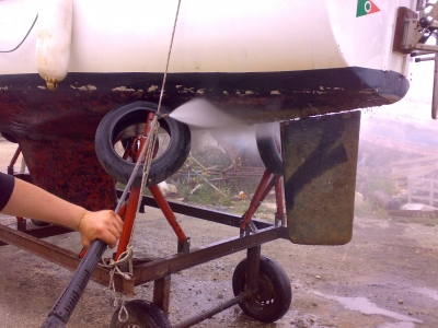 [Immagine: 20115222829_lavaggio.jpg]