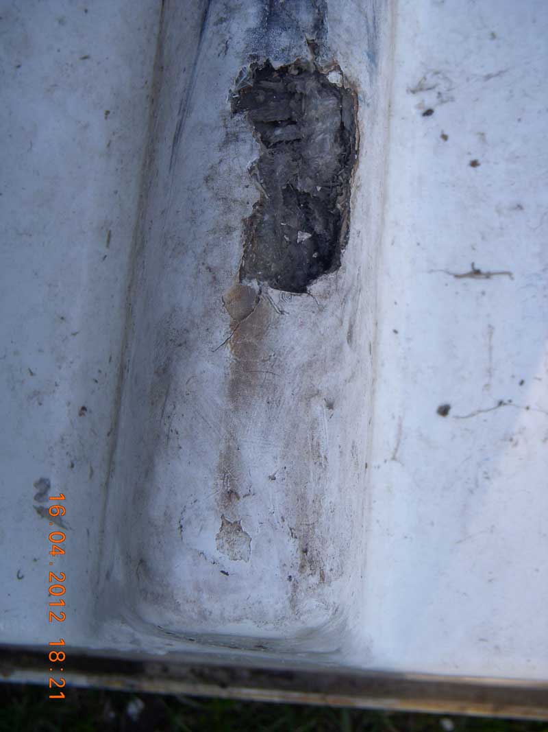 [Immagine: 201241810167_ZEF1.jpg]