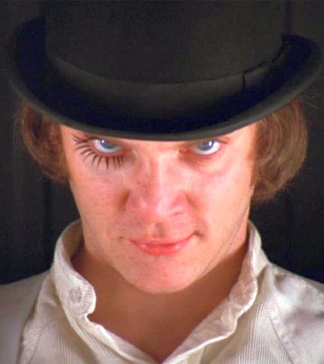 [Immagine: 2013124165558_Malcolm-McDowell-639x717-3...264140.jpg]