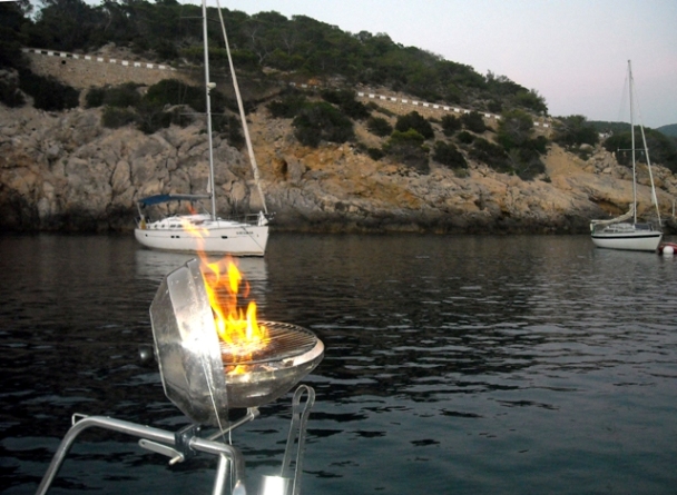 [Immagine: 2012622121036_2012531195415_DSCN1944_BBQ_Badella.jpg]