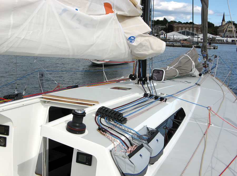 [Immagine: 2009101201331_deckrigging.jpg]