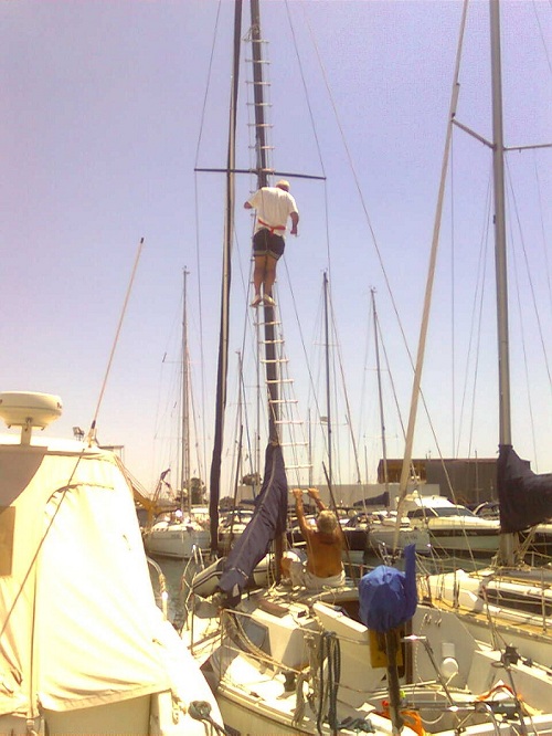 [Immagine: 201083172818_1.jpg]