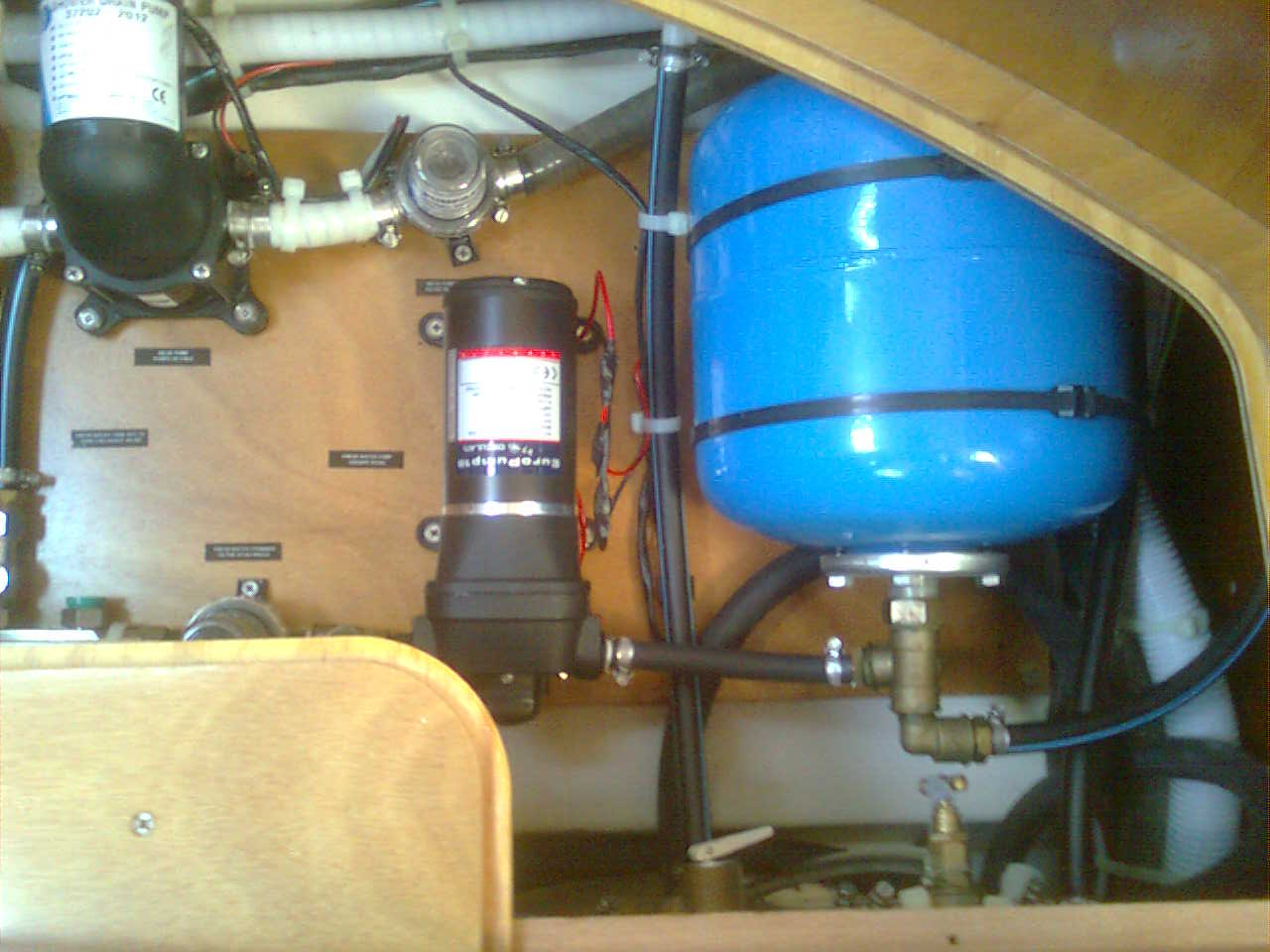 [Immagine: 20109565733_1.jpg]