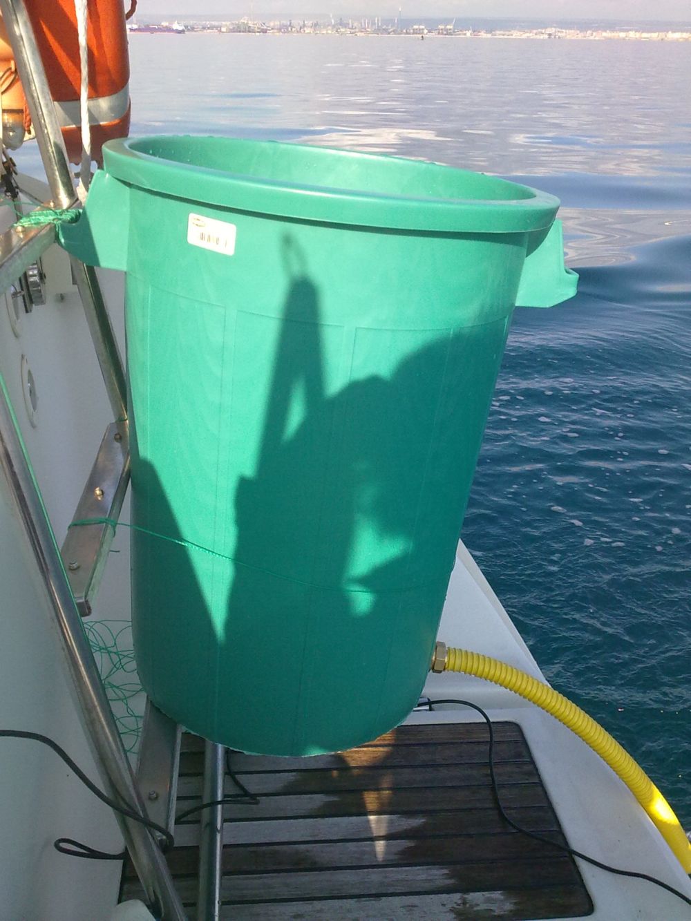 [Immagine: 201112306560_29122011317.jpg]