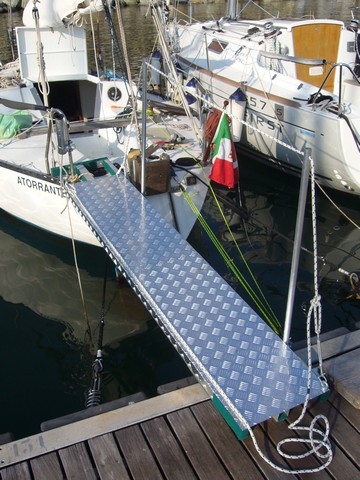 [Immagine: 201244175959_P1010973.jpg]