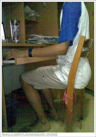 [Immagine: 201112302345_Gallery_anhmjn_com-Funny-As...413010.jpg]