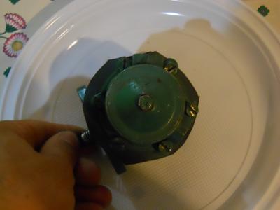 [Immagine: 201295233024_gugug.jpg]