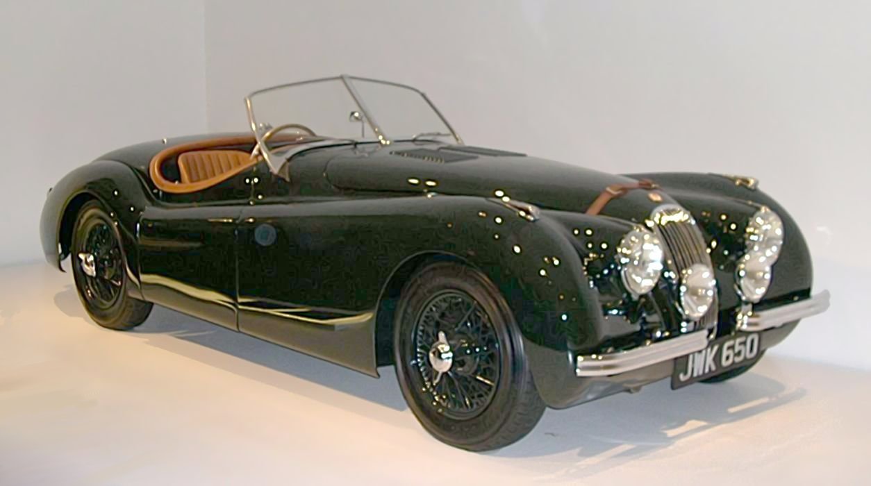 [Immagine: 2011416113436_1950_Jaguar_XK120_34.jpg]