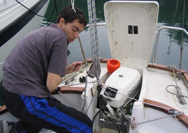 [Immagine: 200942001834_foto_2003.jpg]