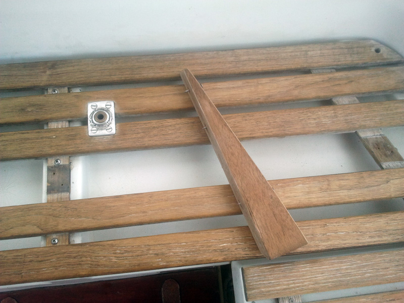 [Immagine: 2013823202746_Teak_panchina_1.jpg]